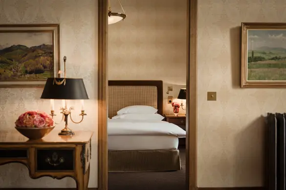 Les Trois Rois River Suite 322 1828 2