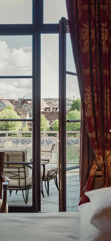 Les Trois Rois River King Room Balcony 114 1302