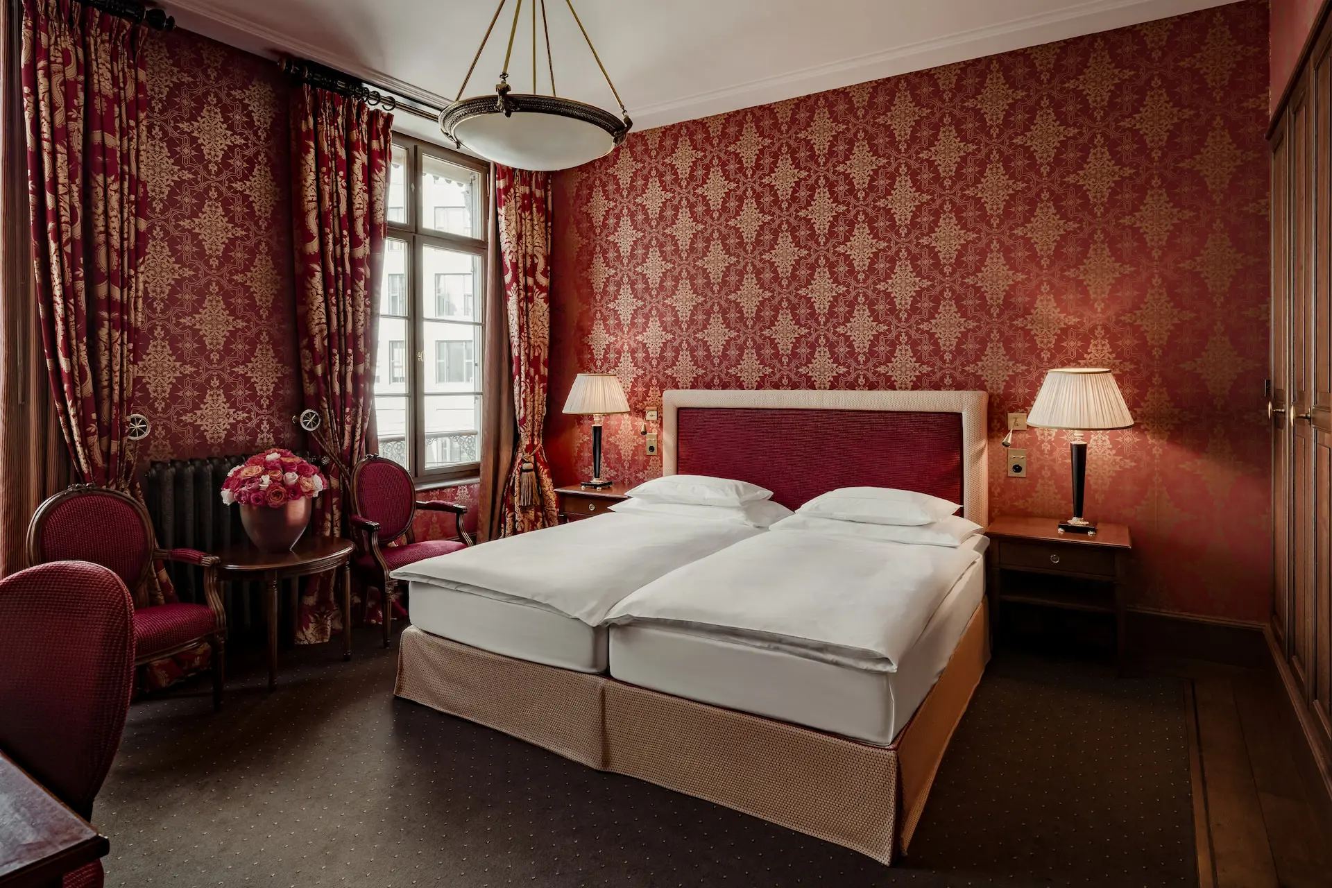 Les Trois Rois Zimmer City King Room (1)