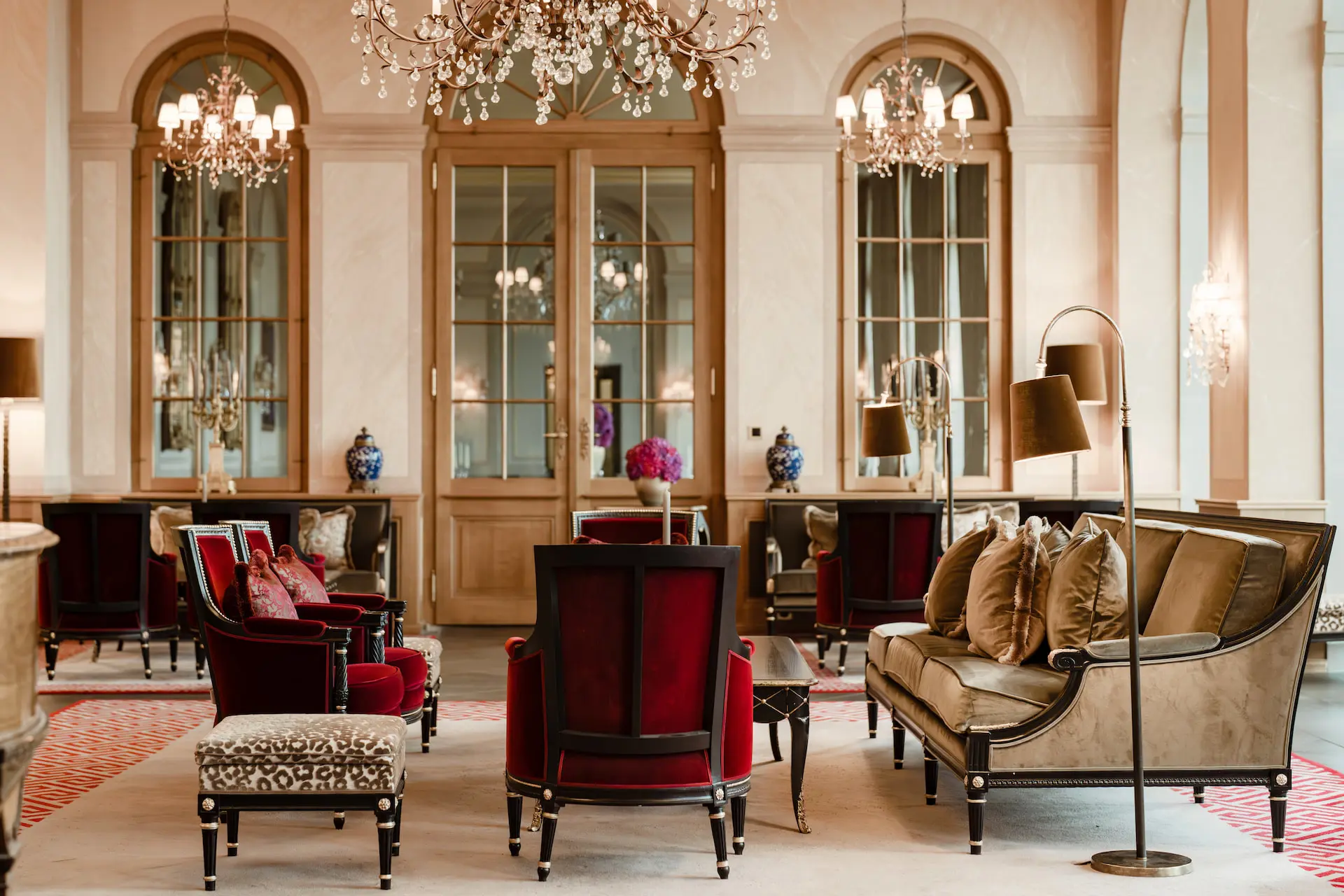 Les Trois Rois Bar Lobby (1)