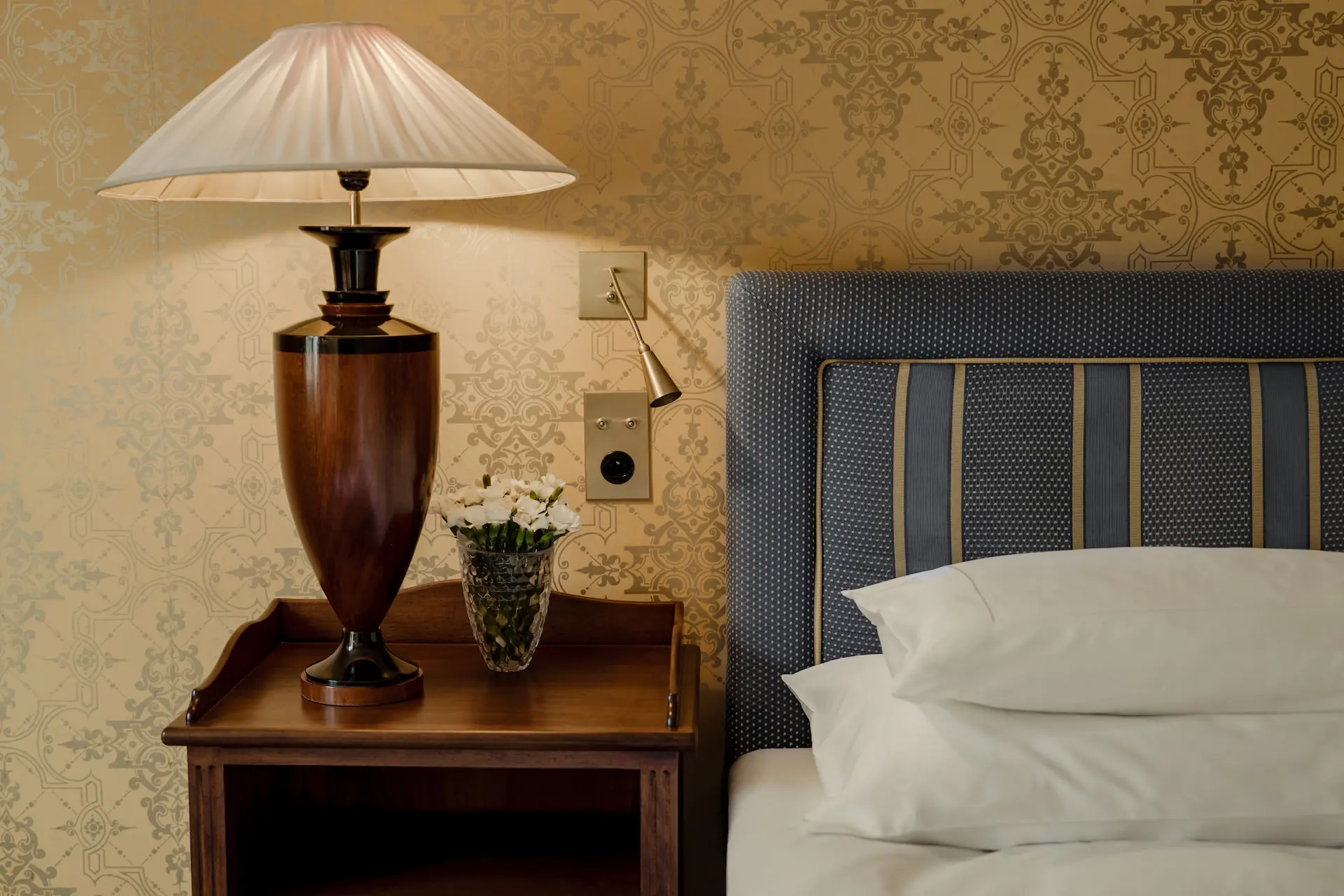 Les Trois Rois Zimmer City Business Room (9)