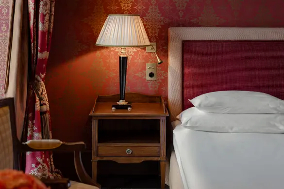 Les Trois Rois River King Room Balcony 114 1307 2