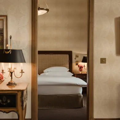 Les Trois Rois River Suite 322 1828
