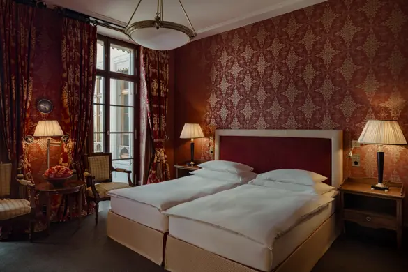 Les Trois Rois River King Room Balcony 114 1301
