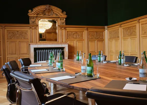 250729 RB Boradroom (2)