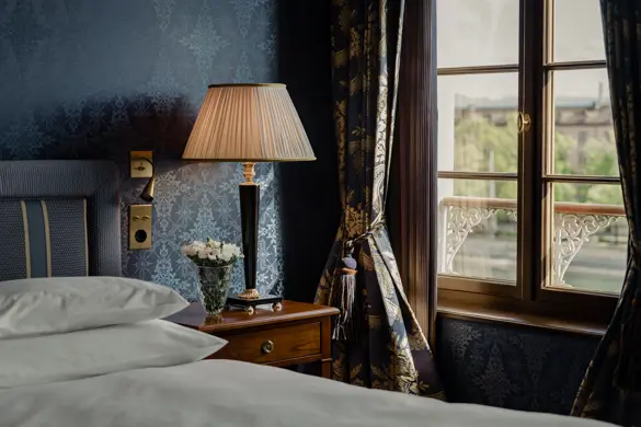 Les Trois Rois River Junior Suite 320 1954