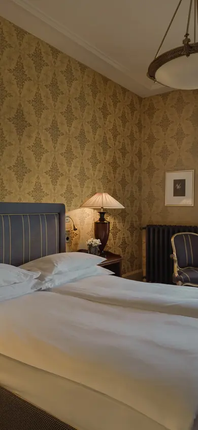 Les Trois Rois River Queen Room Balcony 214 1500
