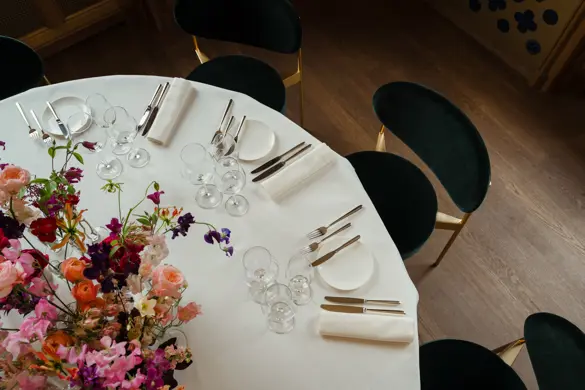 2505 OP Les Trois Rois Bankett 5028