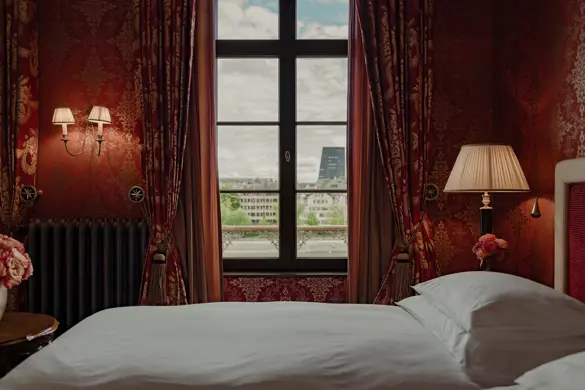 Les Trois Rois River King Room 221 1711