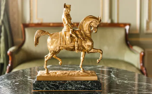 Les Trois Rois Accommodation Napoleon Suite 2025 01