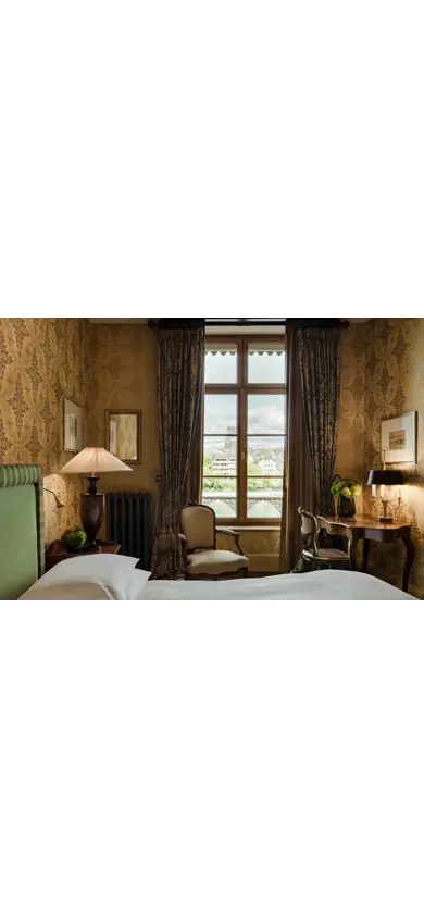 Les Trois Rois Zimmer River Queen Room (2)