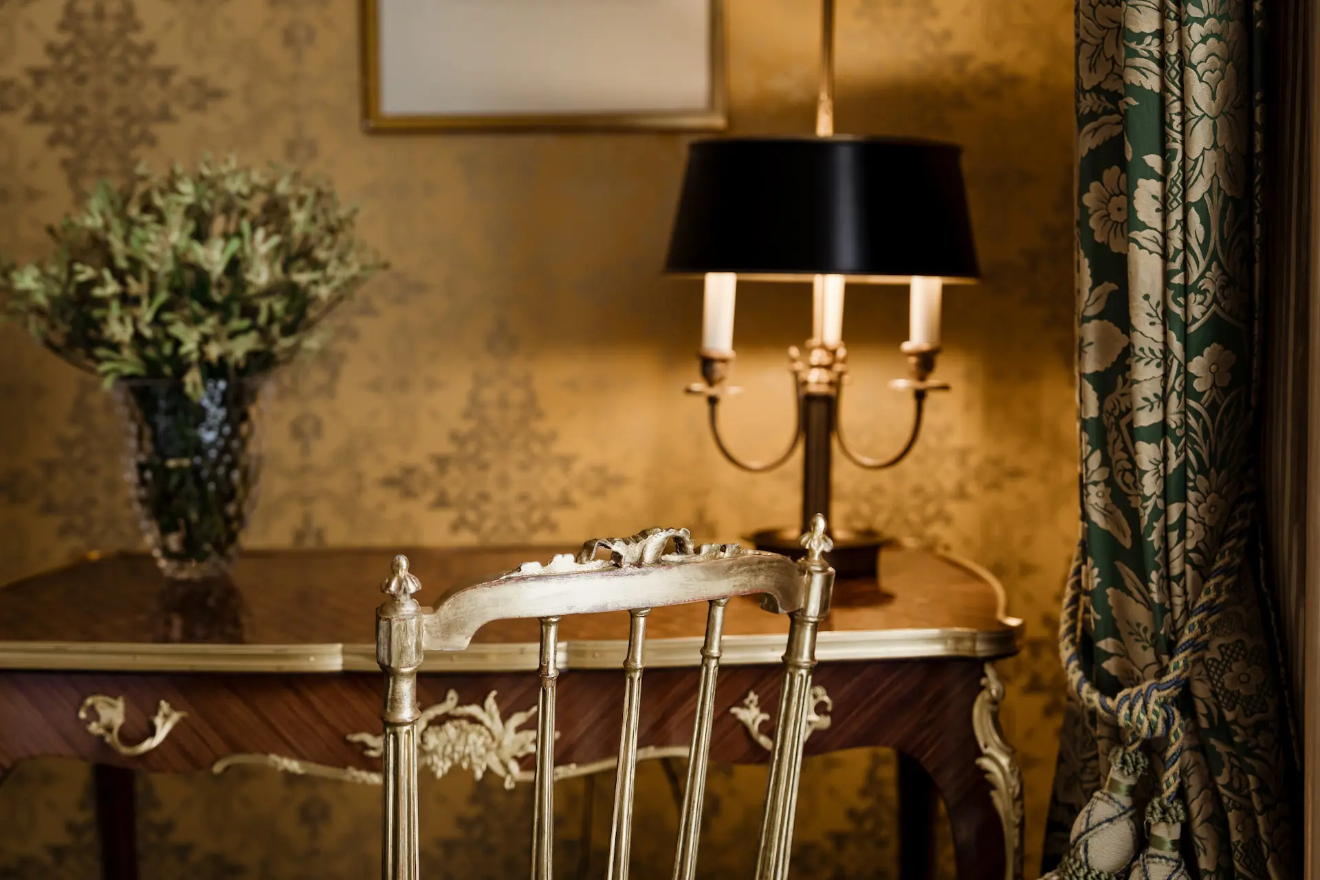 Les Trois Rois Zimmer City Queen Room (6)