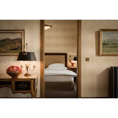 Les Trois Rois Zimmer River Suite (8) (1)