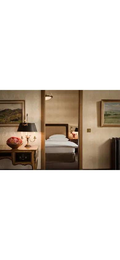 Les Trois Rois Zimmer River Suite (8) (1)