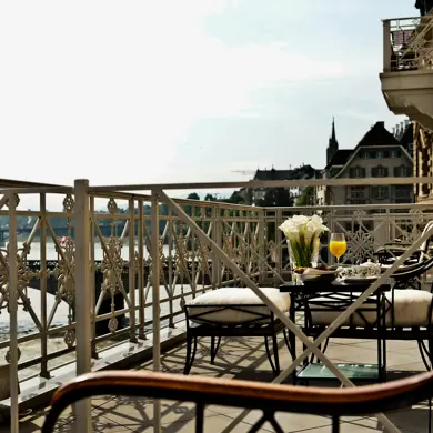 Les Trois Rois Accommodation River Queen Room 2016 01