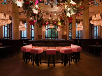 2505 OP Les Trois Rois Banks 8000