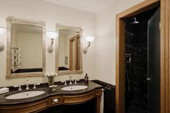 Les Trois Rois River Suite Balcony 222 1805 2