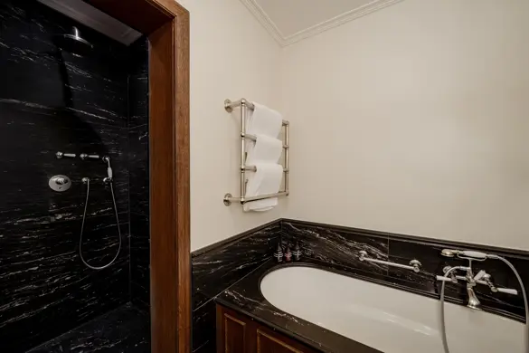 Les Trois Rois River Junior Suite Balcony 115 1424